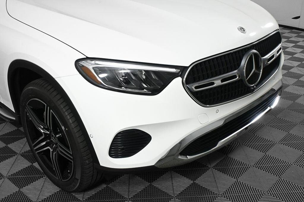 New 2026 Polar White Mercedes-Benz GLC 300 image 36
