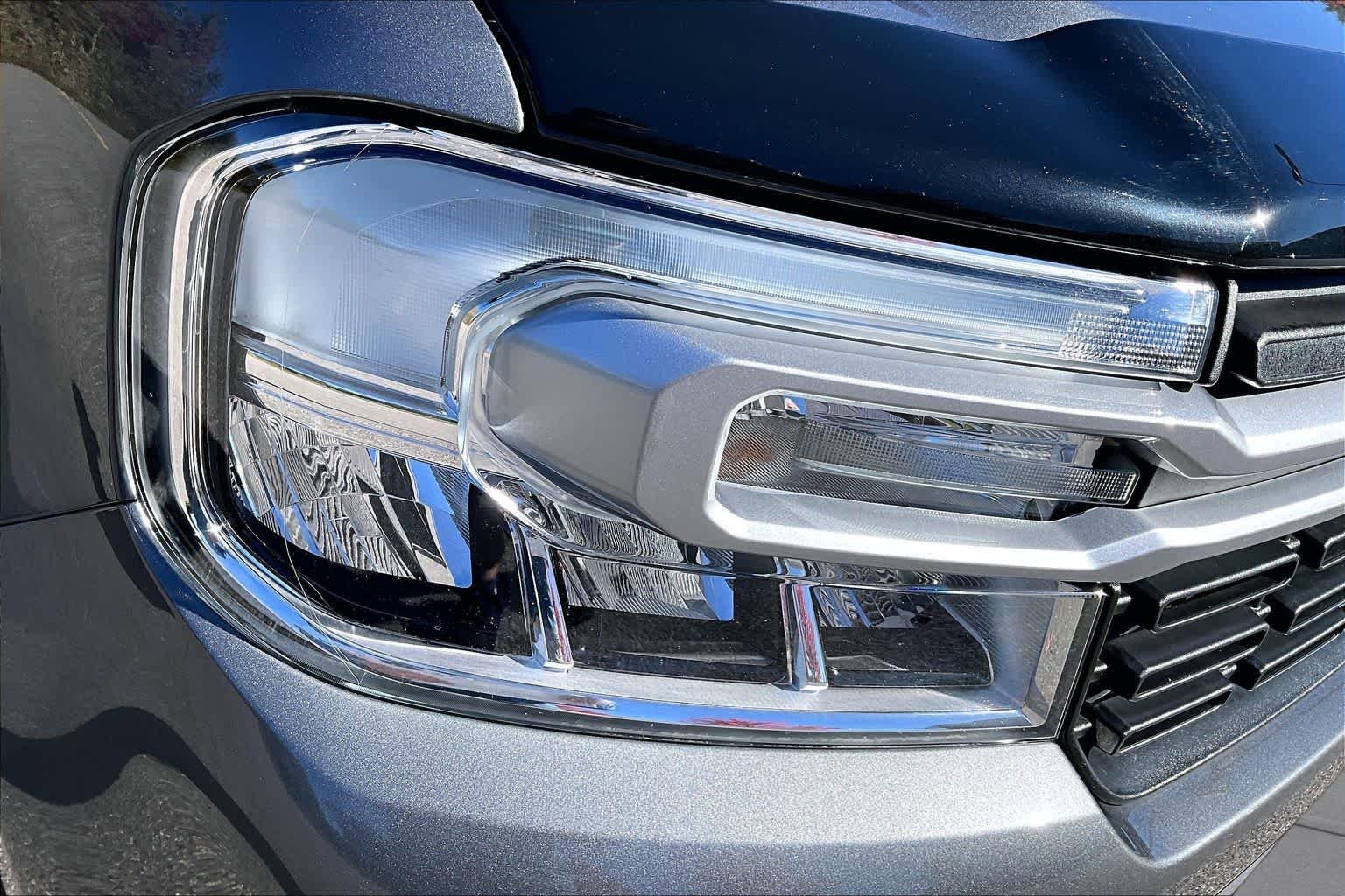 Used 2023 Carbonized Gray Metallic Ford Lariat image 27