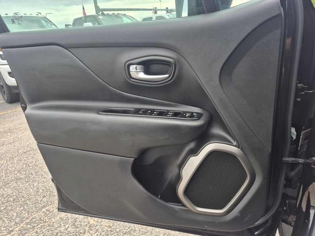 Used 2022 Black Jeep Limited image 17