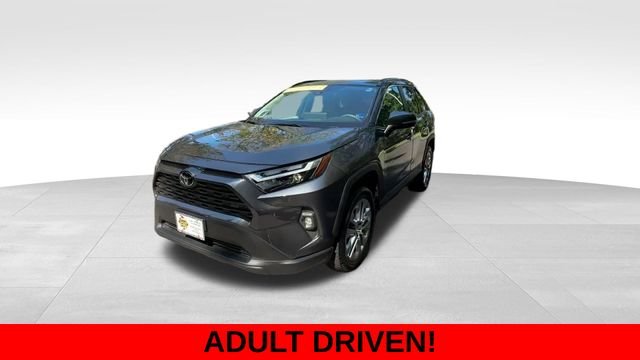 Used 2025 Gray Toyota XLE Premium image 2