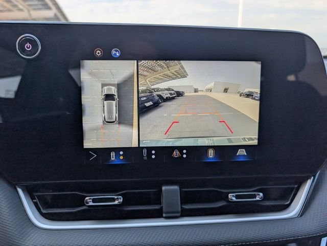 Used 2025 Green Chevrolet LT image 16