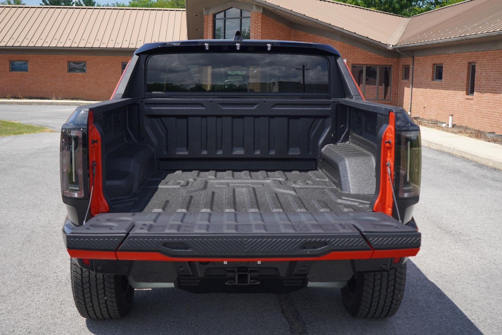 New 2025 Solar Orange GMC 2X image 6