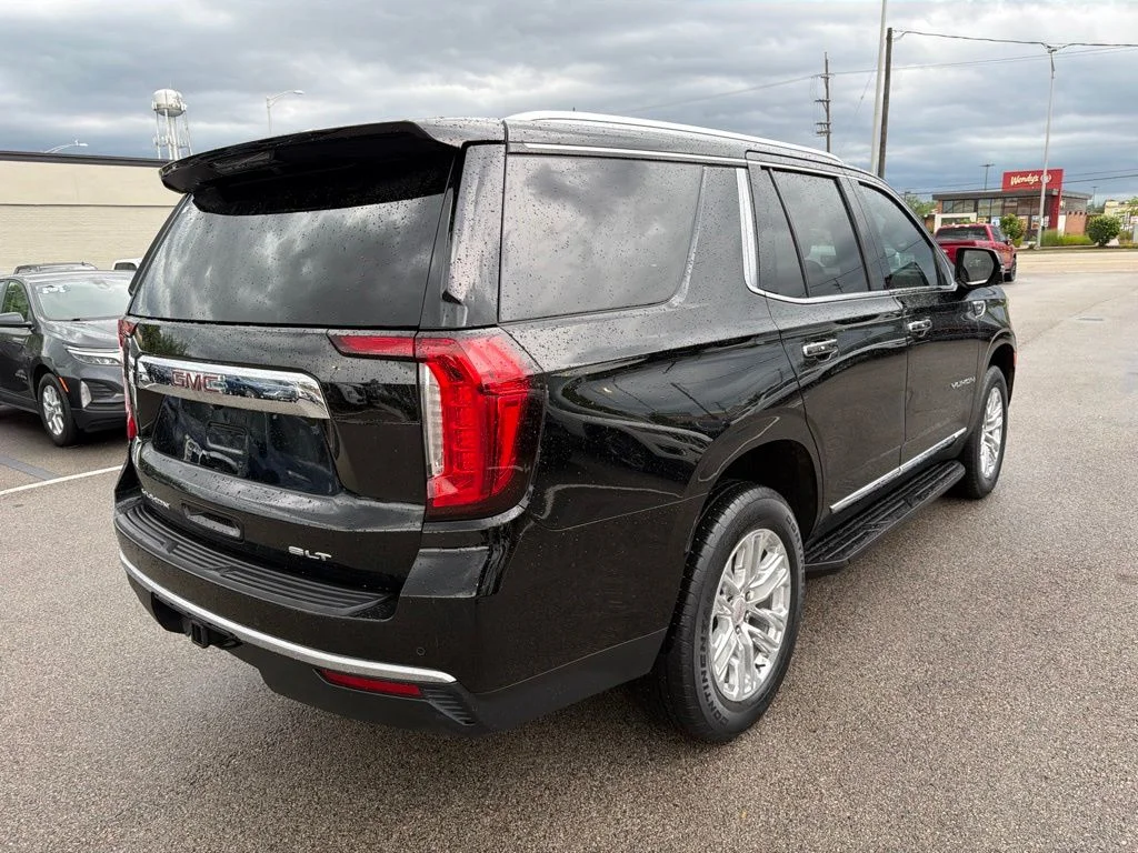 Used 2021 Black GMC SLT image 7