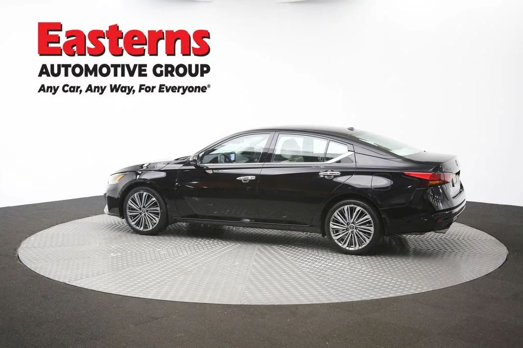 Used 2024 Black Nissan 2.5 SL image 62
