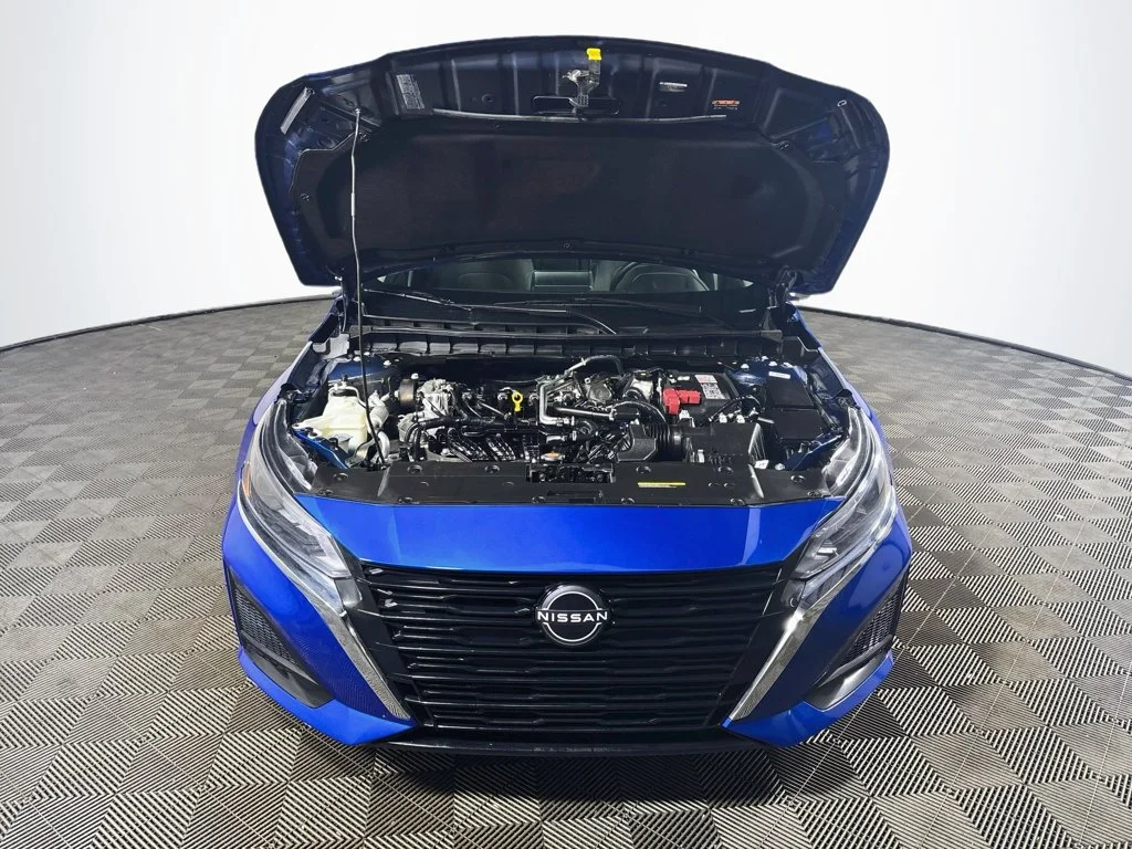 Used 2025 Blue Nissan 2.5 SV image 21