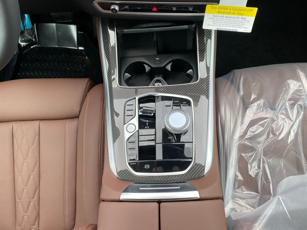 2026 BMW X5 M60i - Photo 10