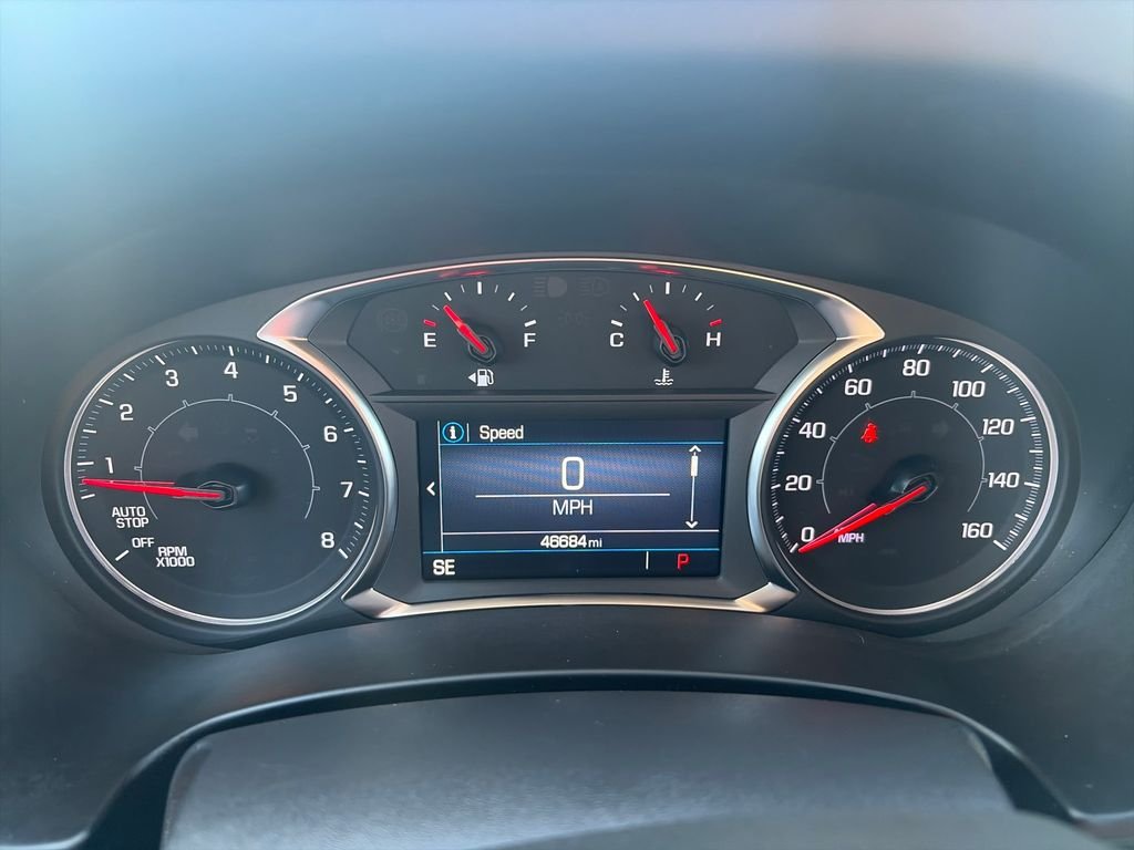 Used 2024 Silver GMC SLE image 16