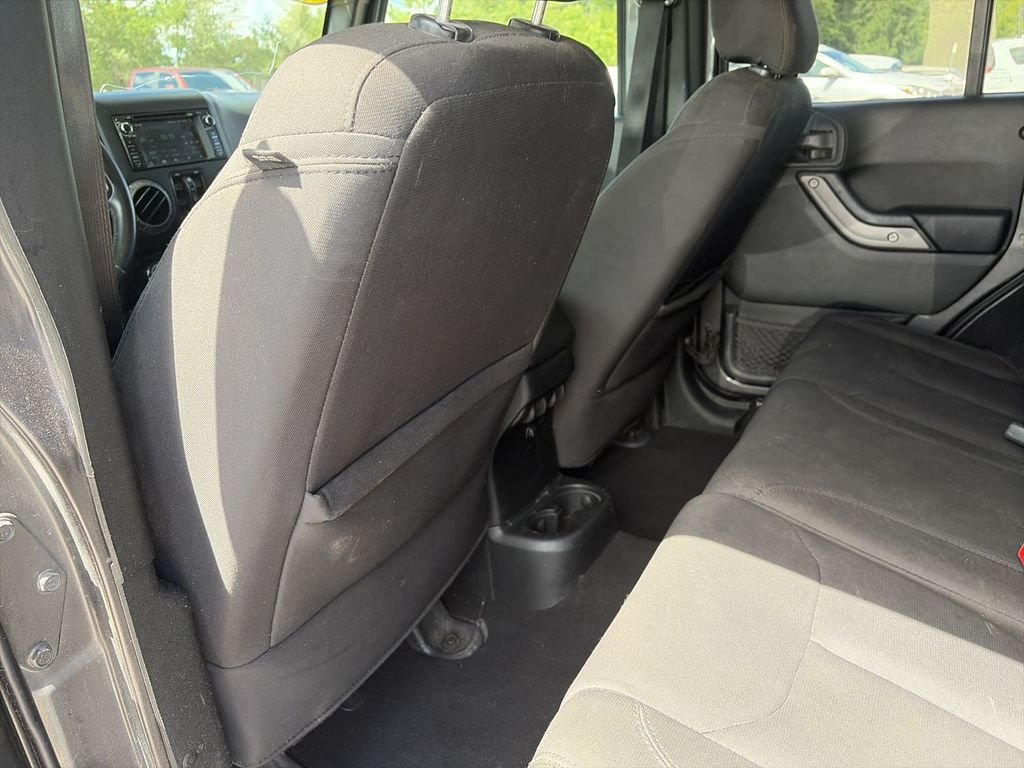 Used 2018 Gray Jeep Unlimited Sport image 26