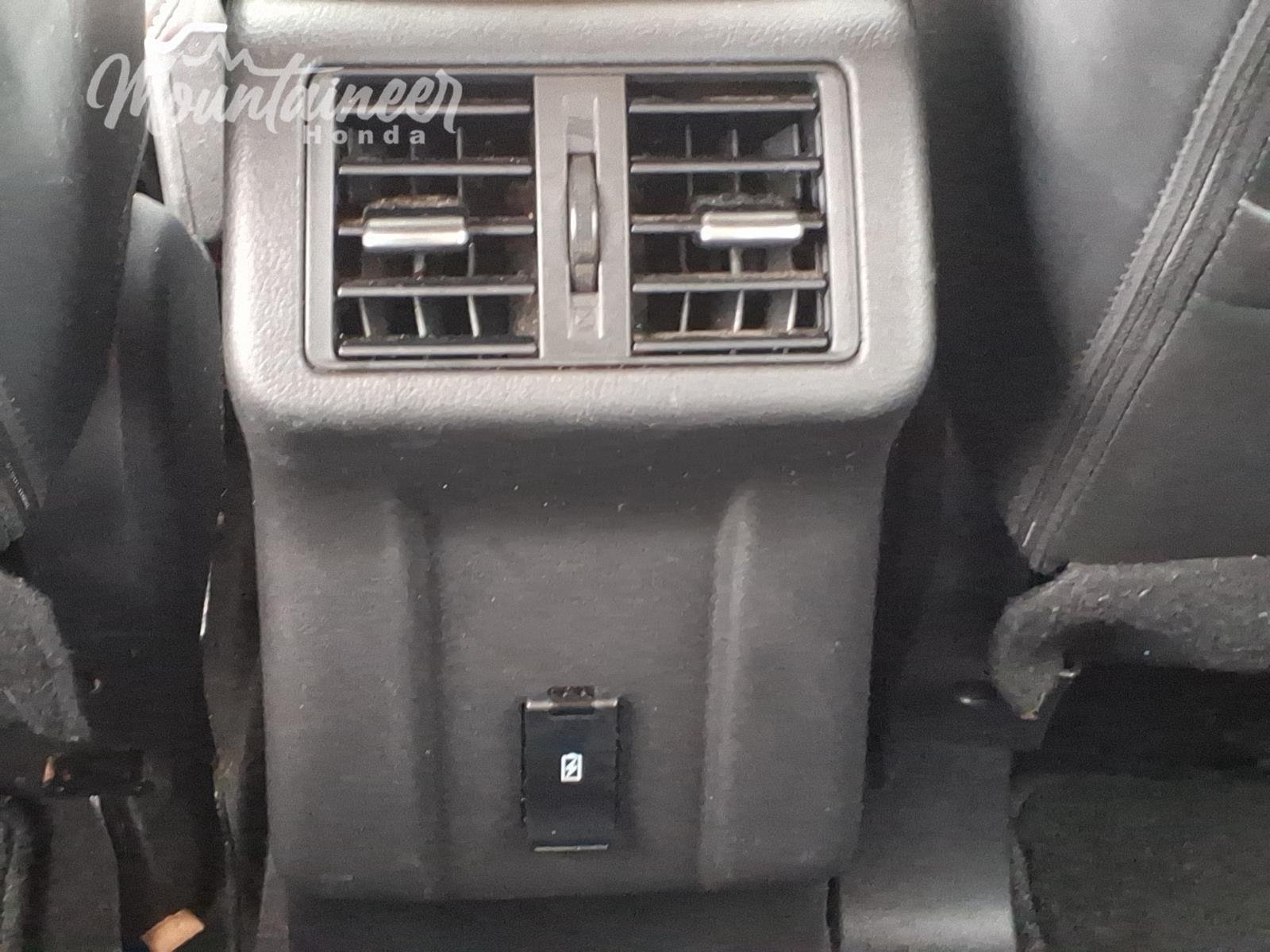Used 2020 Alloy Silver Metallic Mitsubishi SE image 26