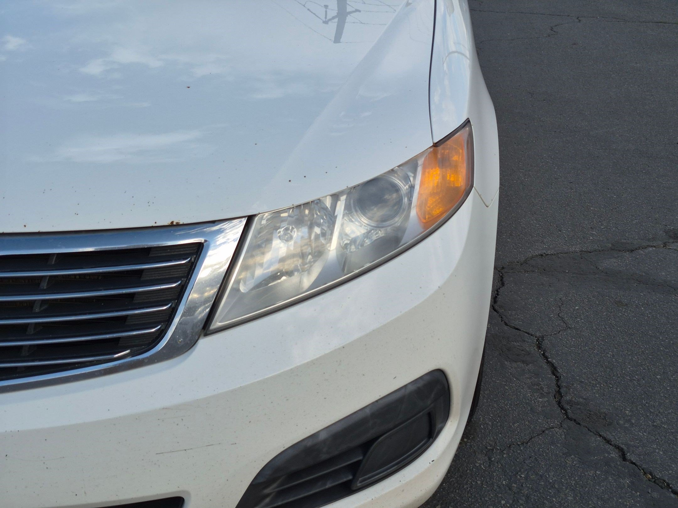 Used 2010 White Kia LX image 10