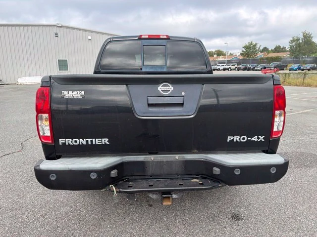 Used 2019 Blue Nissan PRO-4X image 4