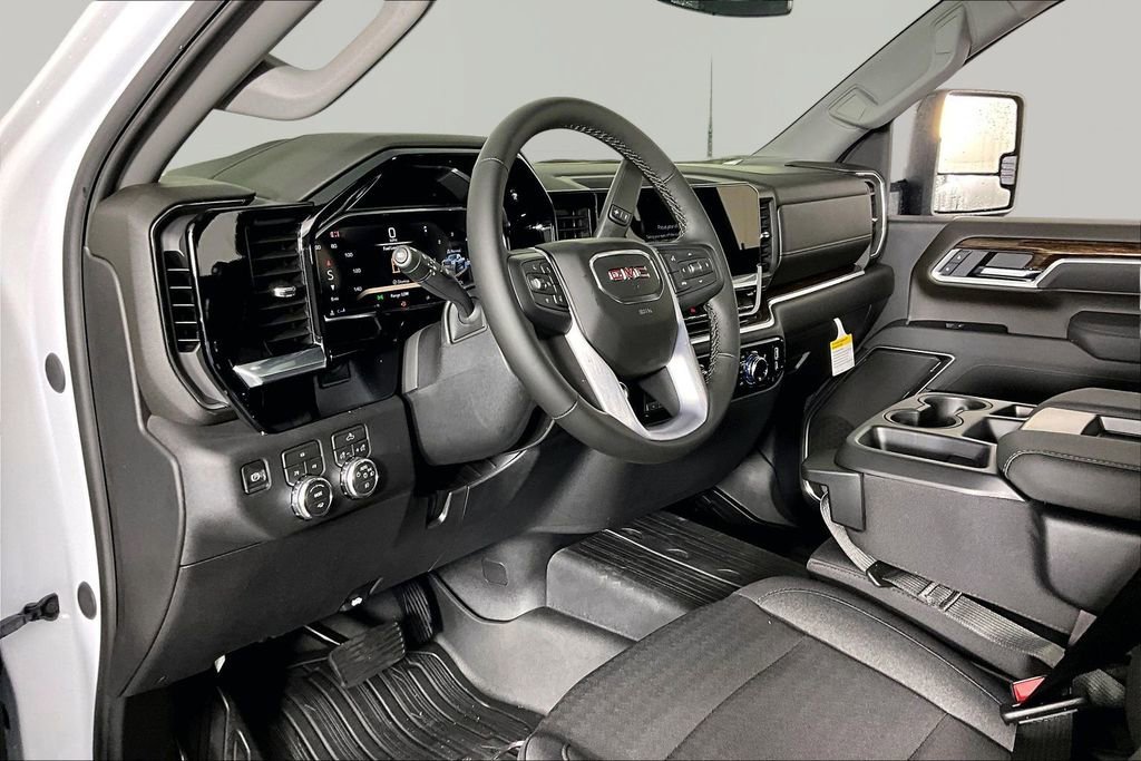 New 2026 Summit White GMC SLE image 8