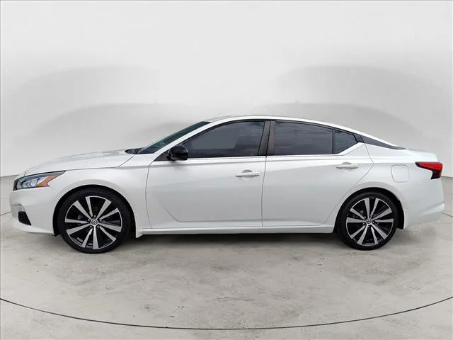 Used 2019 Nissan Altima SR with VIN 1N4BL4CV5KC116302 for sale in Johnson City, TN