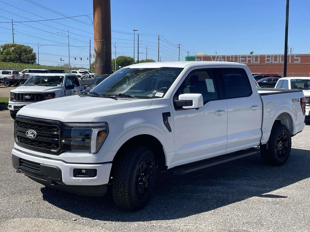 New 2026 Oxford White Ford Lariat® image 7