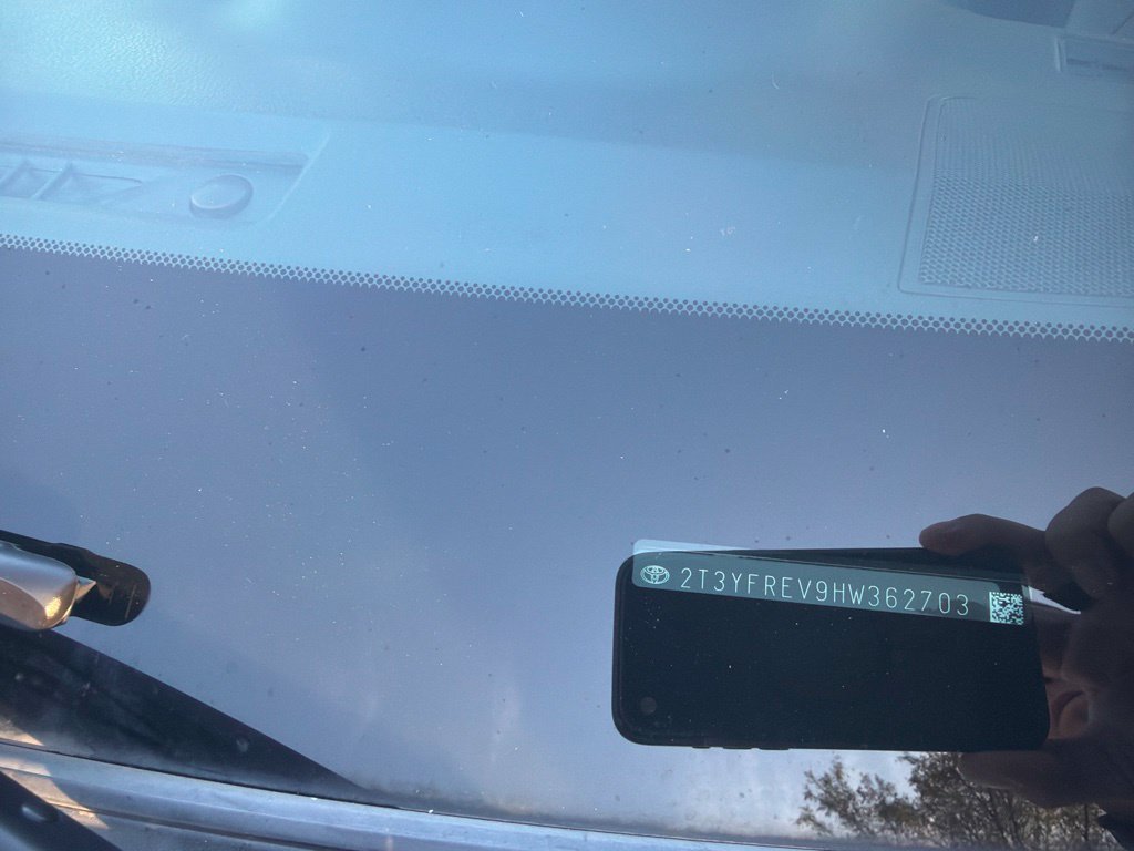 Used 2017 White Toyota Platinum image 5