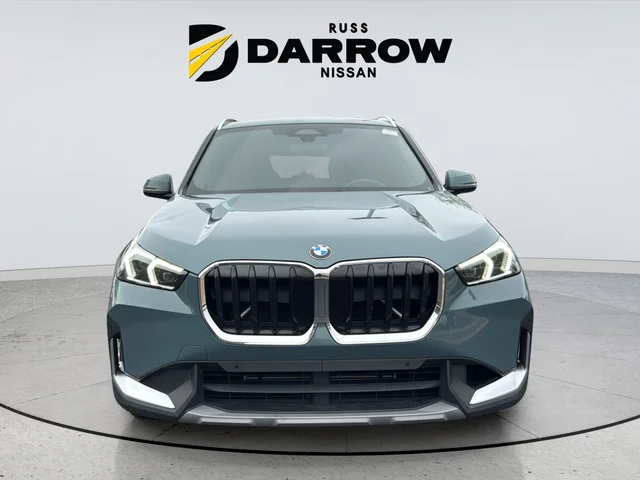 Used 2023 Green BMW xDrive28i image 8