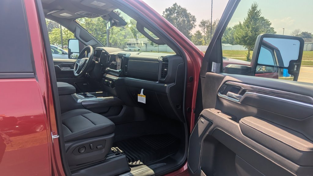 2026 Chevrolet Silverado 2500 HD LTZ - Photo 15