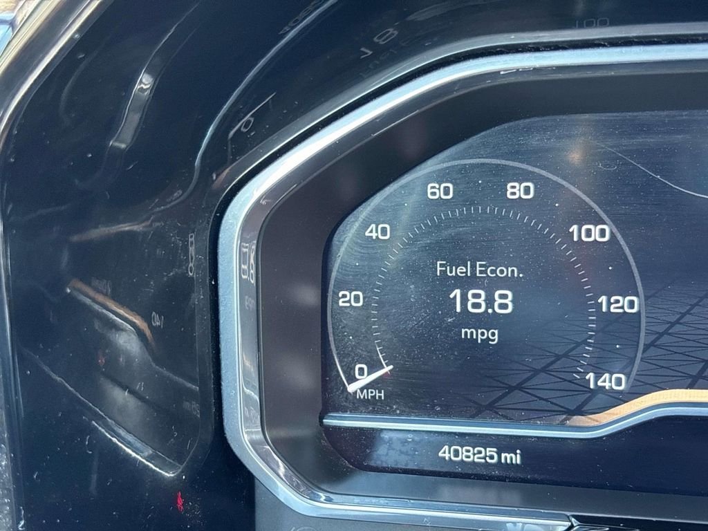 Used 2022 Silver GMC Elevation image 20
