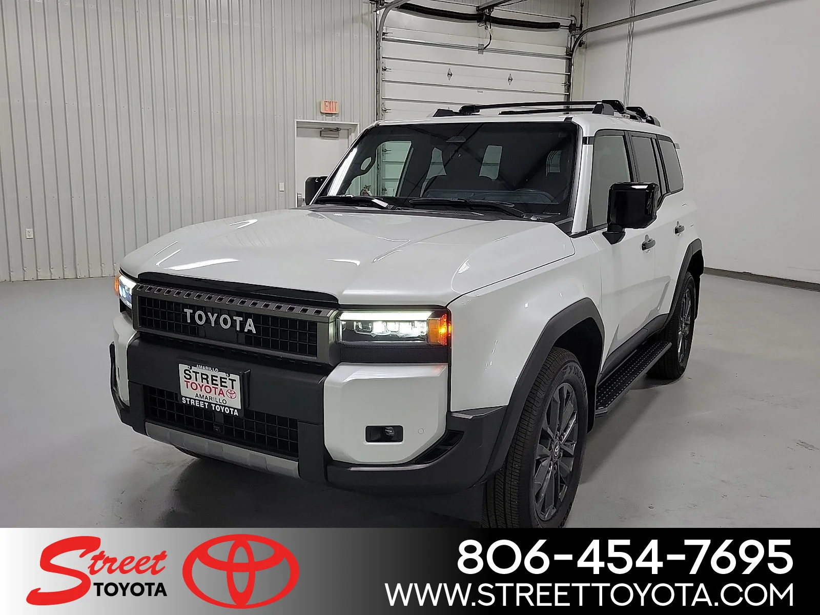 Used 2025 WIND CHILL PEARL Toyota  image 1