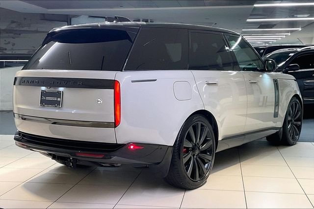 Certified Used 2026 Gray Land Rover SV image 10