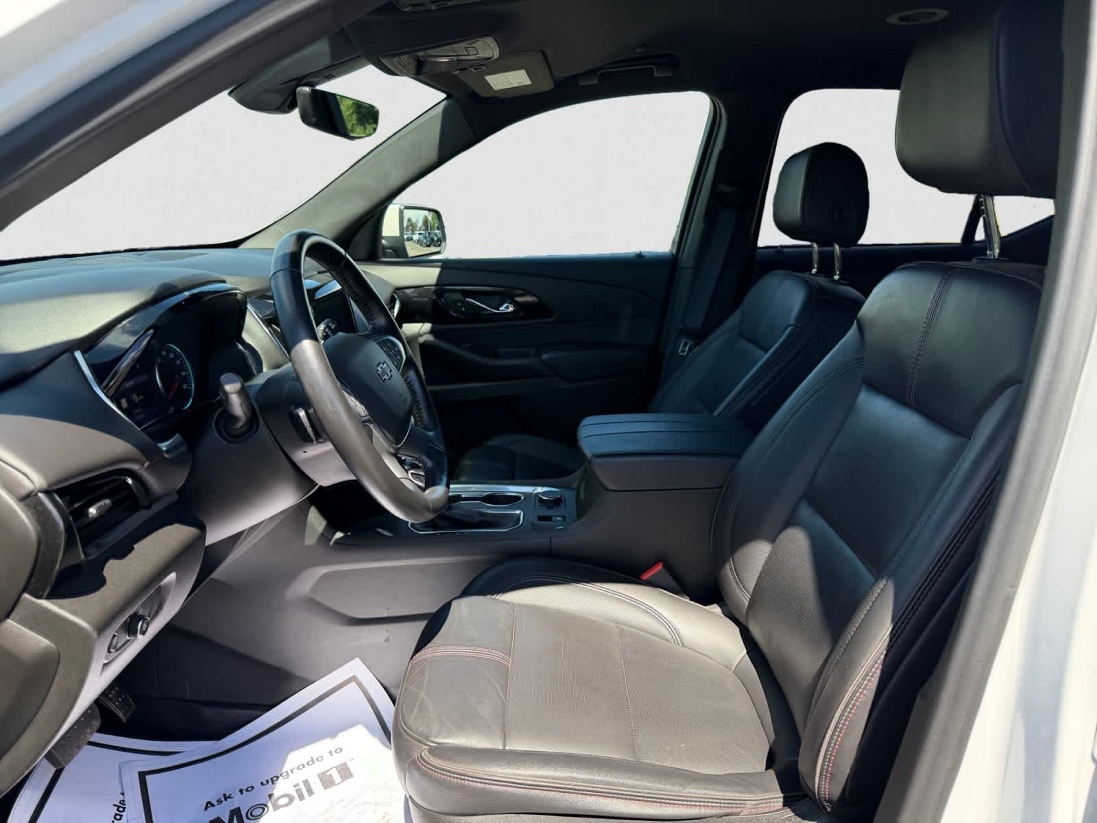 Used 2022 Iridescent Pearl Tricoat Chevrolet RS image 14