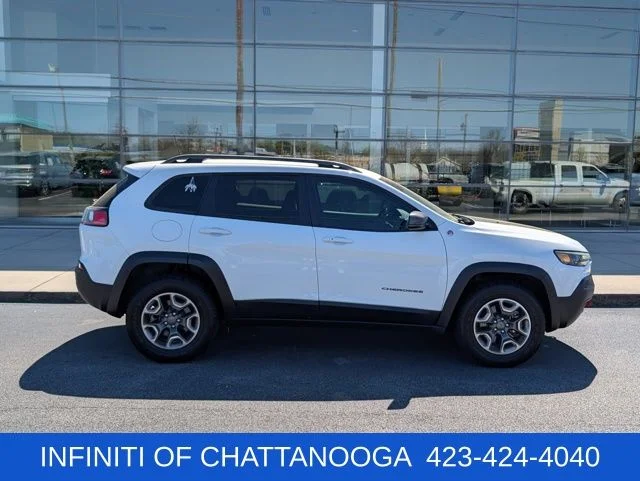 Used 2019 White Jeep Trailhawk image 8