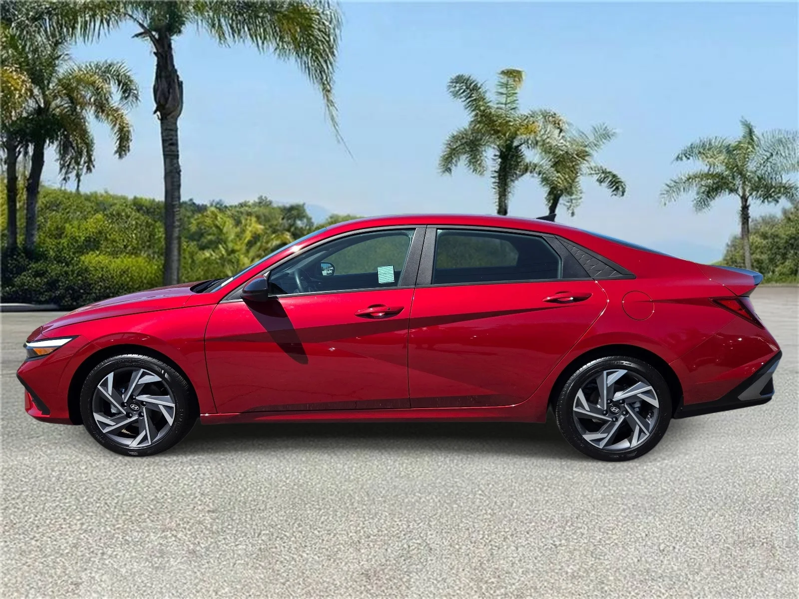 Used 2025 Ultimate Red Hyundai SEL Sport IVT image 3