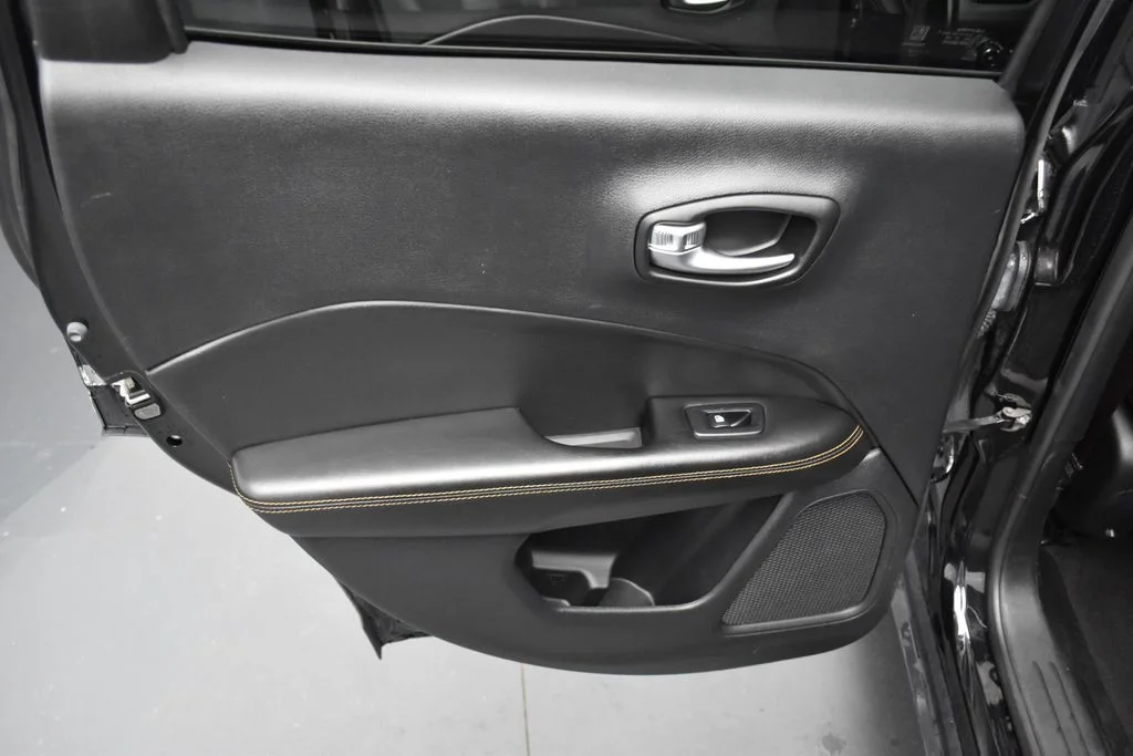 Used 2020 Black Jeep Limited image 21