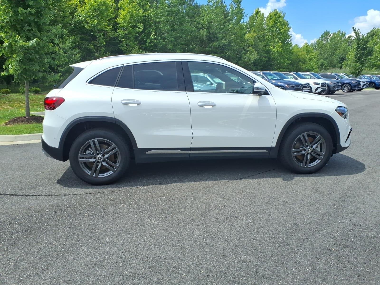 New 2026 Polar White Mercedes-Benz GLA 250 image 5