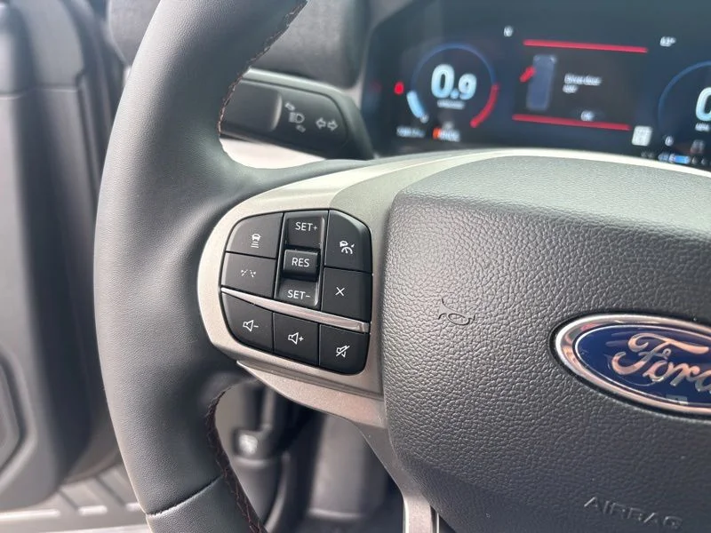 Used 2025 Gray Ford Active image 41