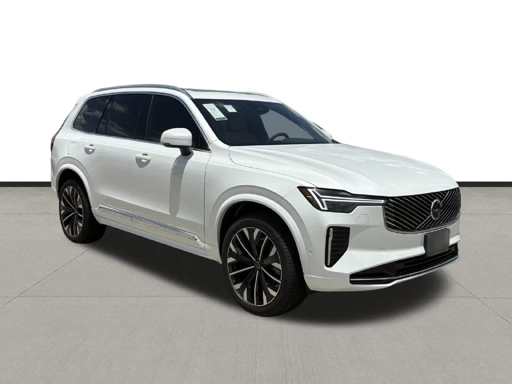 2026 Volvo XC90 Plus - Photo 3