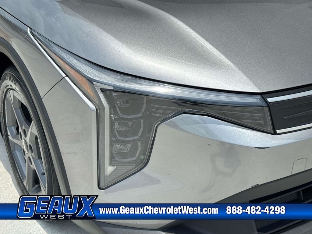 Used 2025 Gray Kia LXS image 3