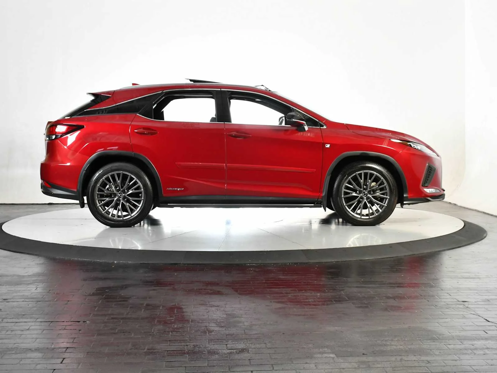 Certified Used 2020 MATADOR RED MICA Lexus F SPORT Performance image 8