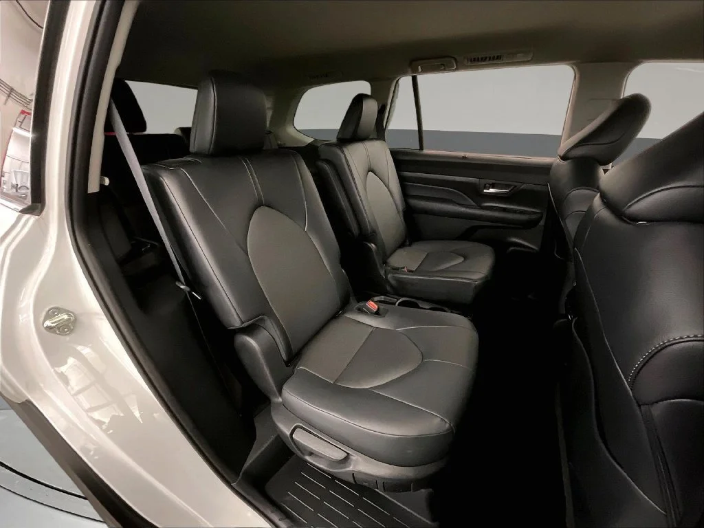 Certified Used 2024 Beige Toyota XLE image 31