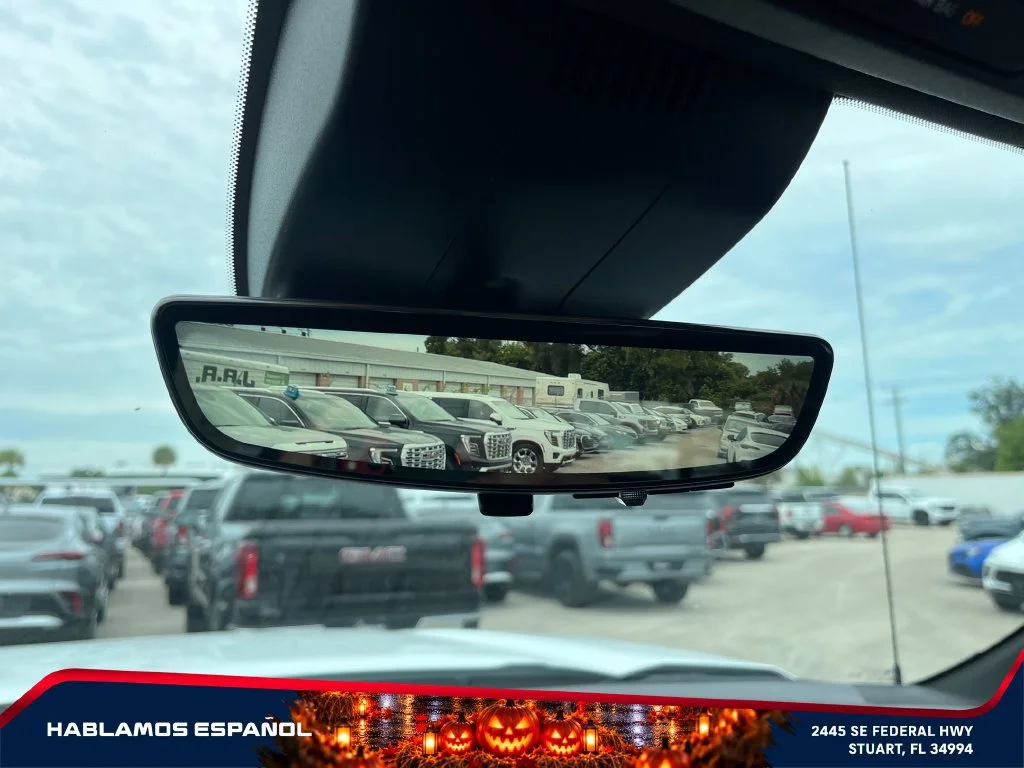 New 2026 Summit White GMC AT4 image 33