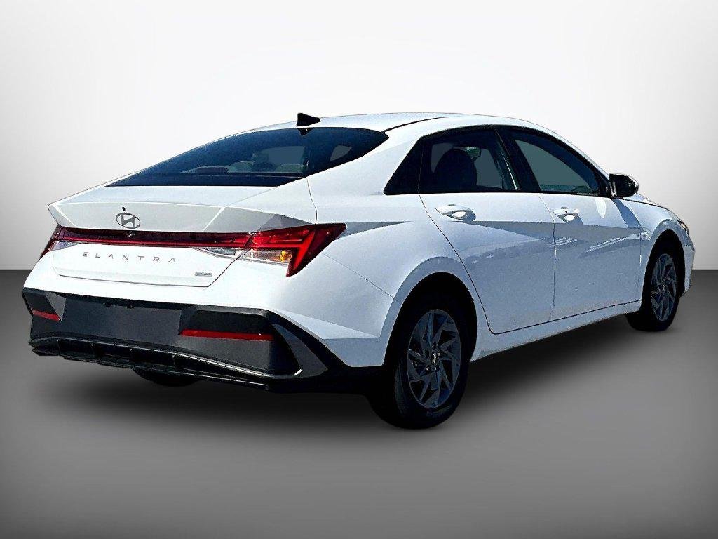New 2026 White Hyundai Blue image 6