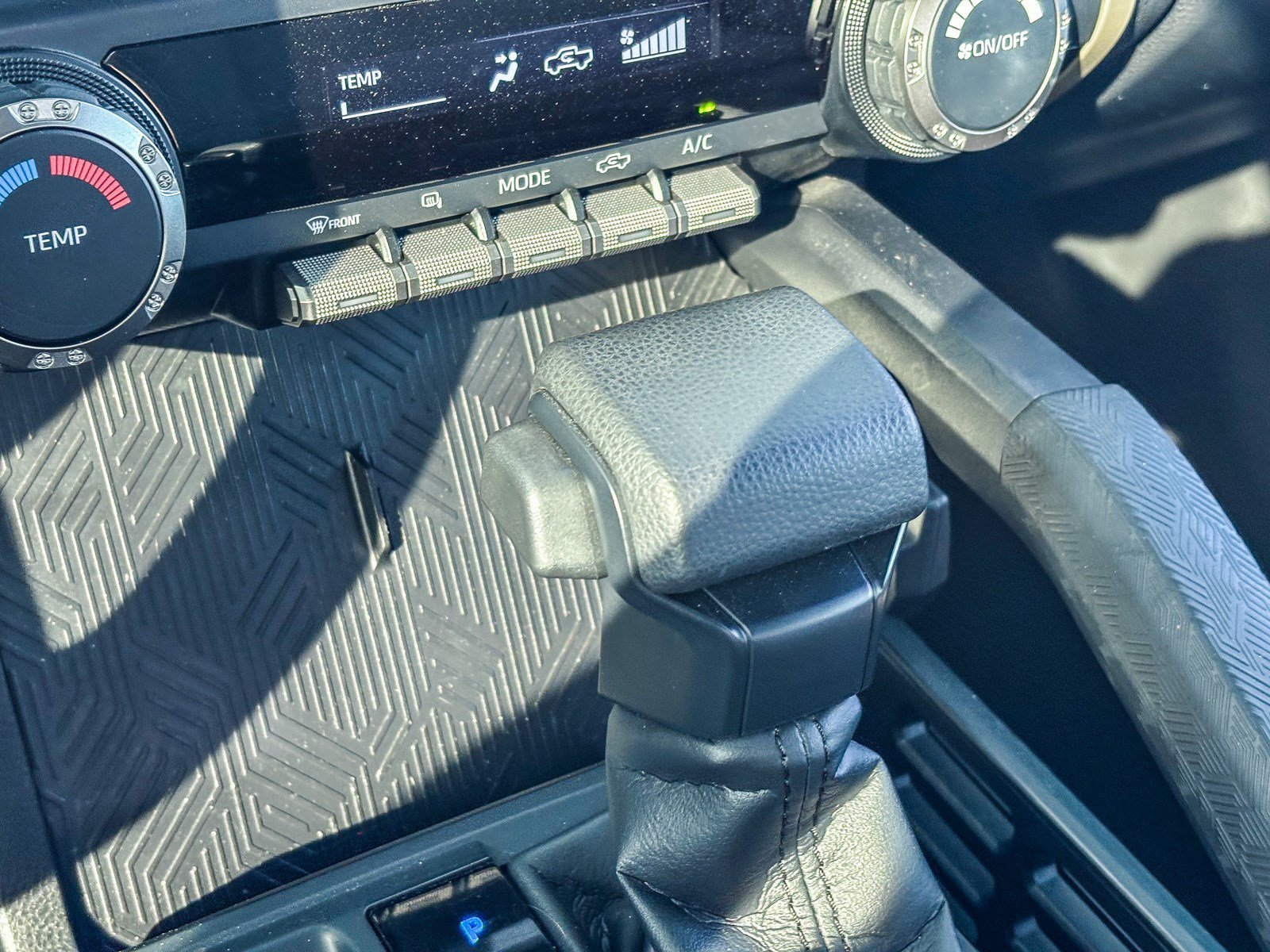 Used 2025 Underground Toyota SR5 image 25