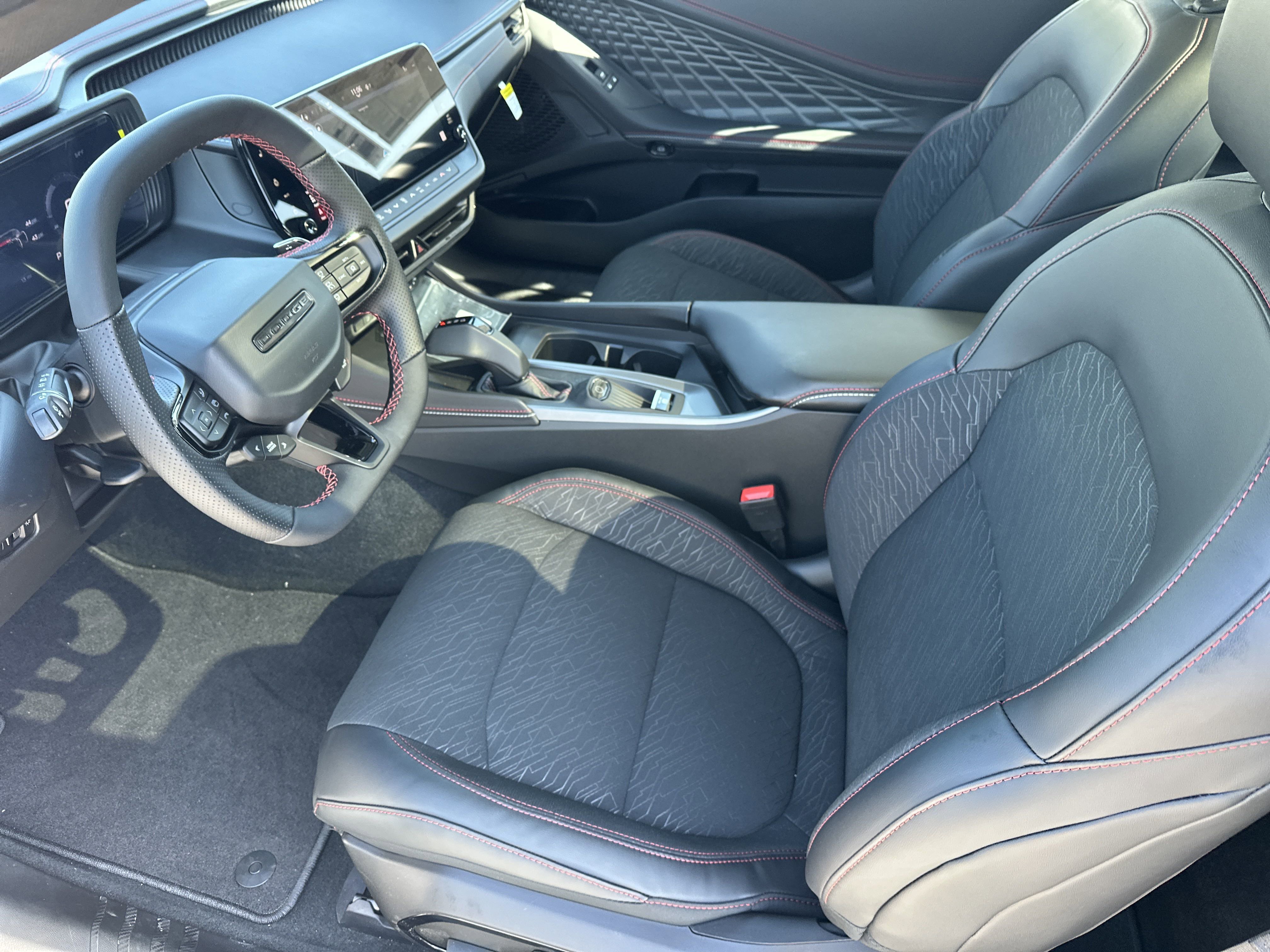 2025 Dodge Charger Daytona R/T - Photo 10