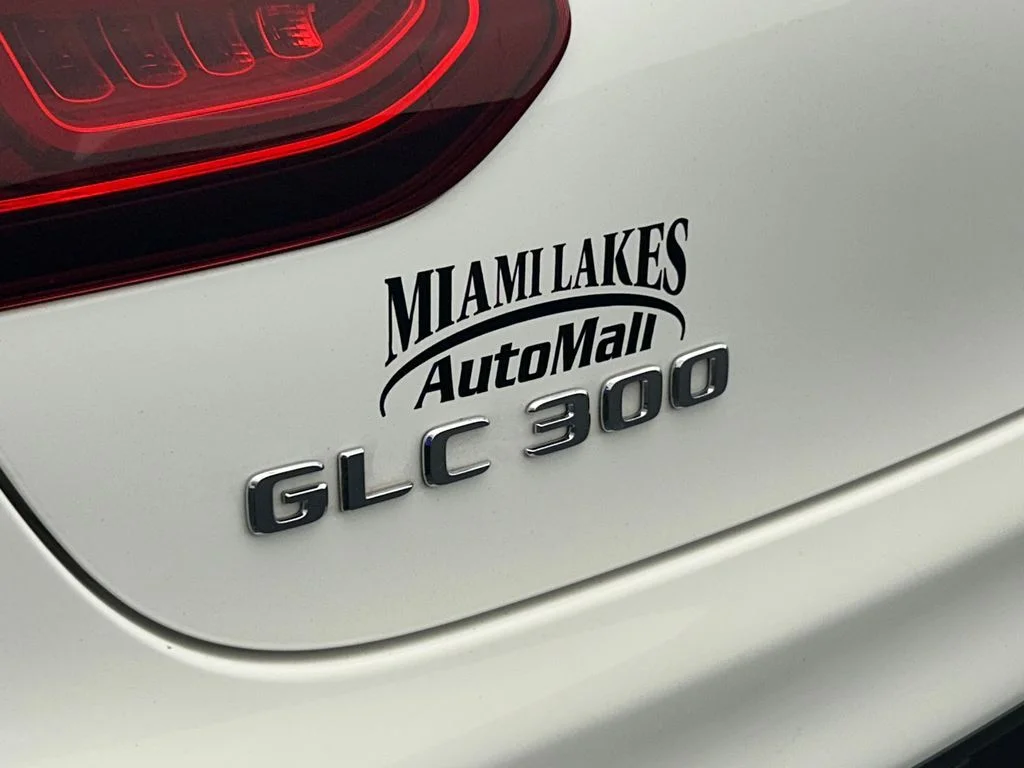 Used 2022 Diamond White Mercedes-Benz GLC 300 Coupe image 43