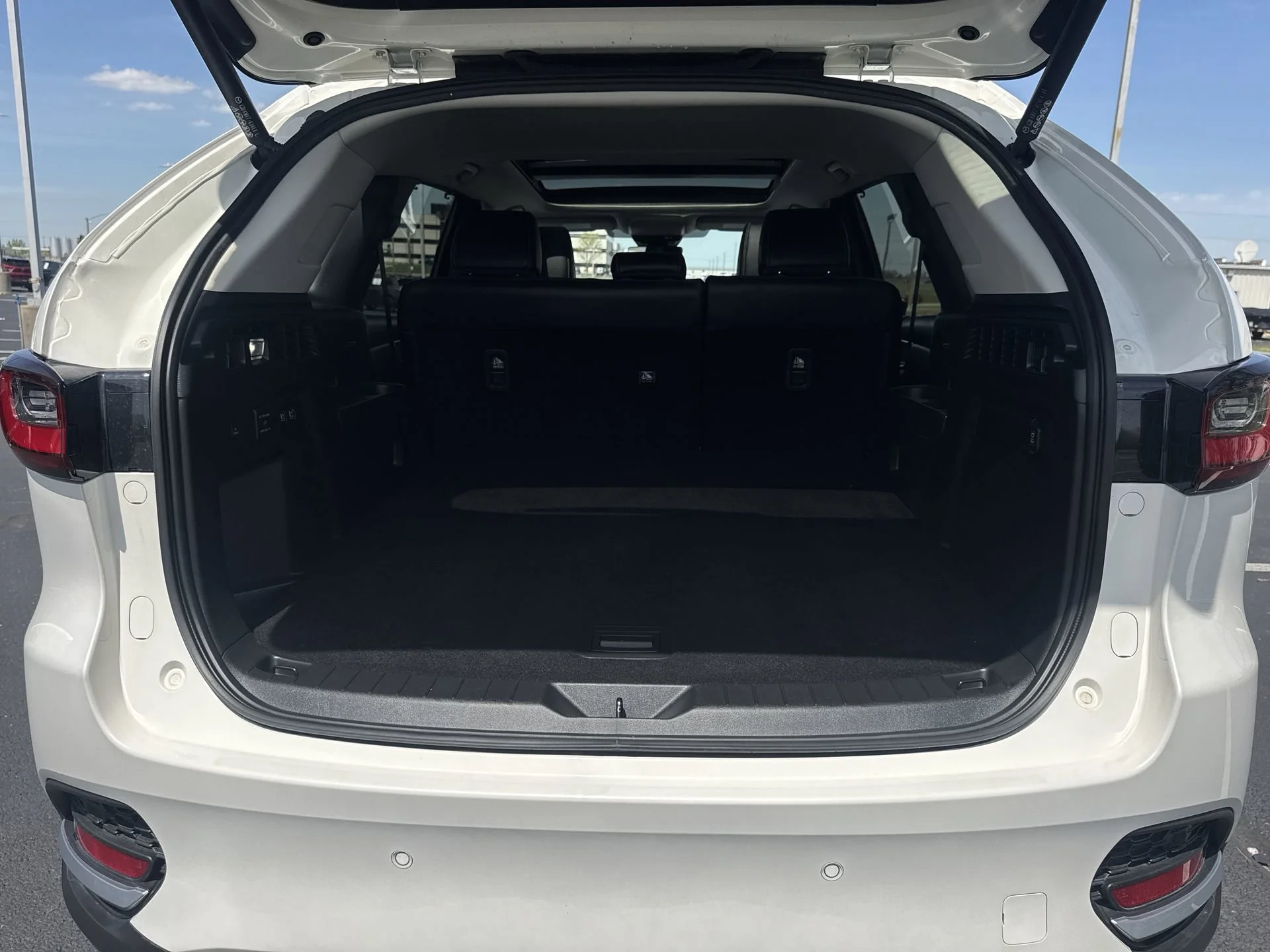 2025 Mazda CX-70 Premium Package - Photo 23