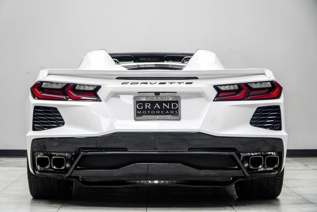 Used 2023 White Chevrolet Stingray image 15