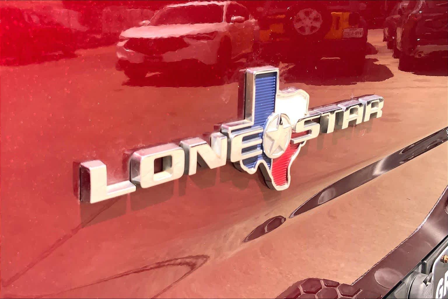 Used 2017 Delmonico Red Pearlcoat Ram Lone Star Silver image 31