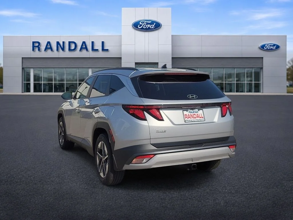 Used 2025 Shimmering Silver Hyundai SEL image 4
