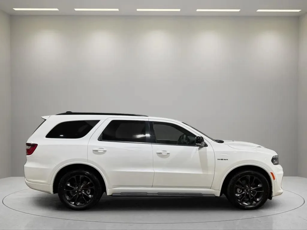 Used 2024 White Knuckle Clearcoat Dodge R/T Plus image 7