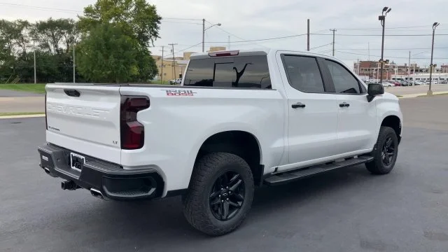 2023 Chevrolet Silverado 1500 LT Trail Boss - Photo 8