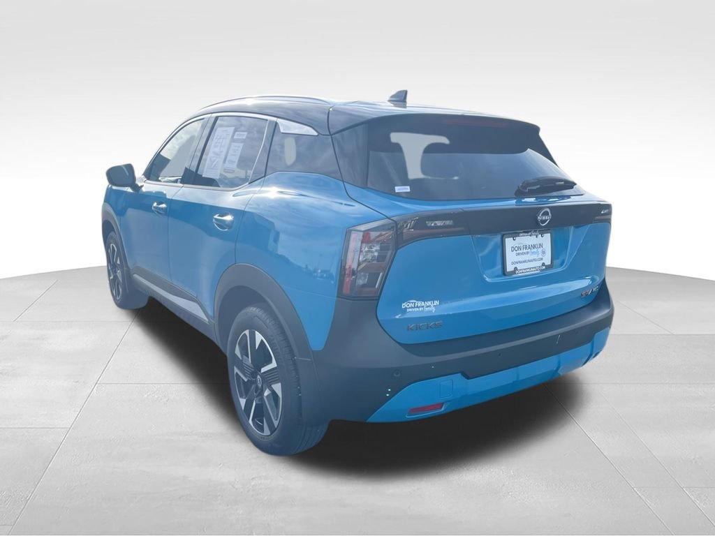 Used 2025 White Nissan SR image 6