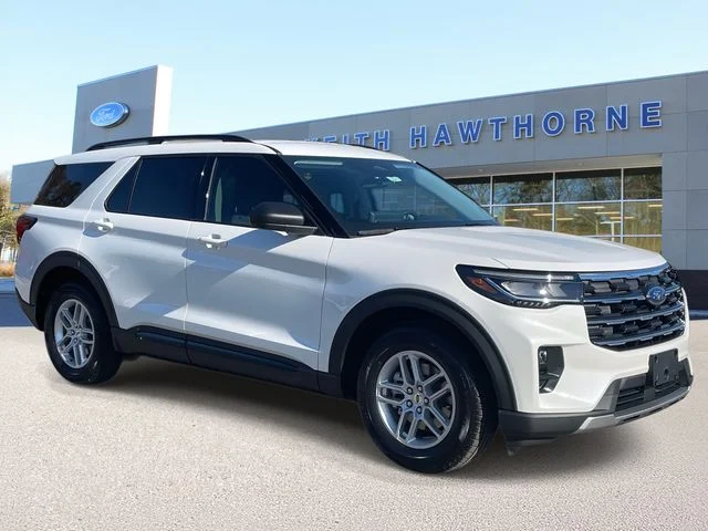 New 2026 Star White Metallic Tri-Coat Ford Active image 1
