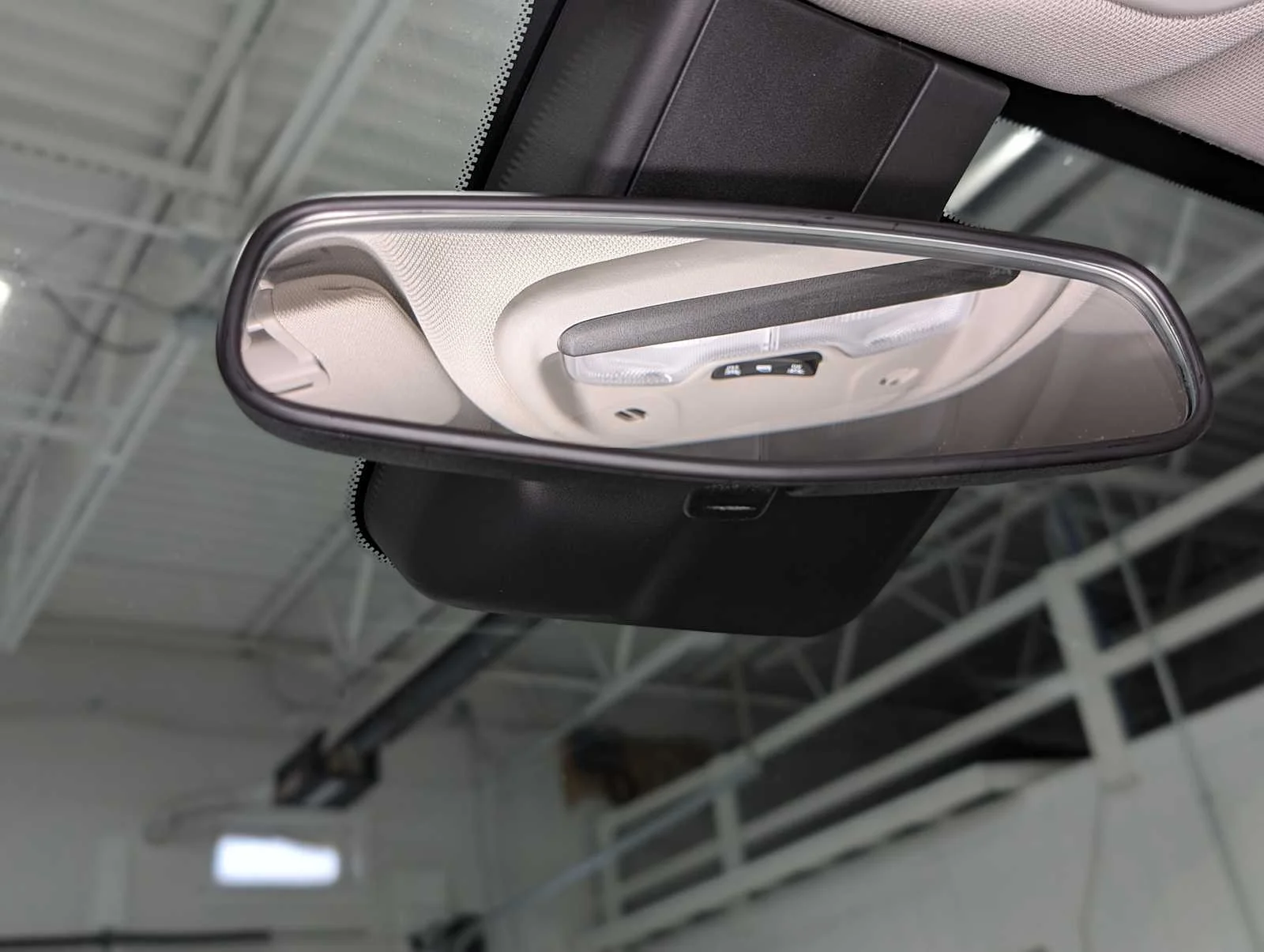 Used 2023 Summit White Buick Preferred image 32