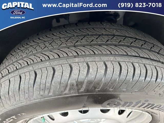 Used 2025 White Ford XL image 14