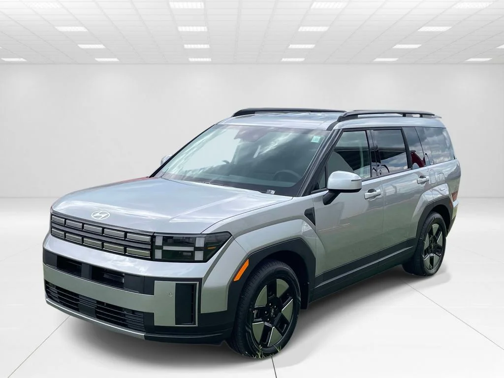 New 2026 Silver Hyundai SEL image 3